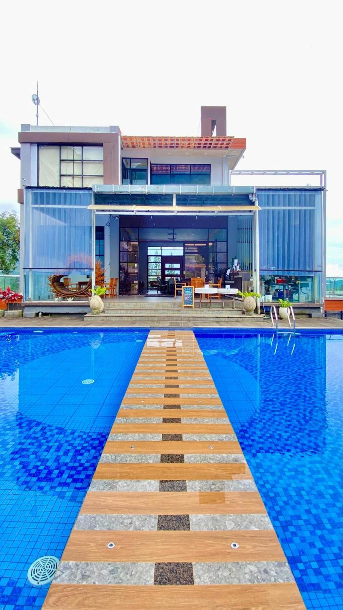De Pointe Resort & Resto Campaka 외부 사진